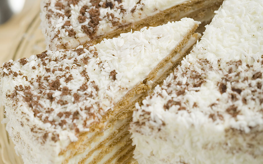 Pastel de Tres Leches de Coco