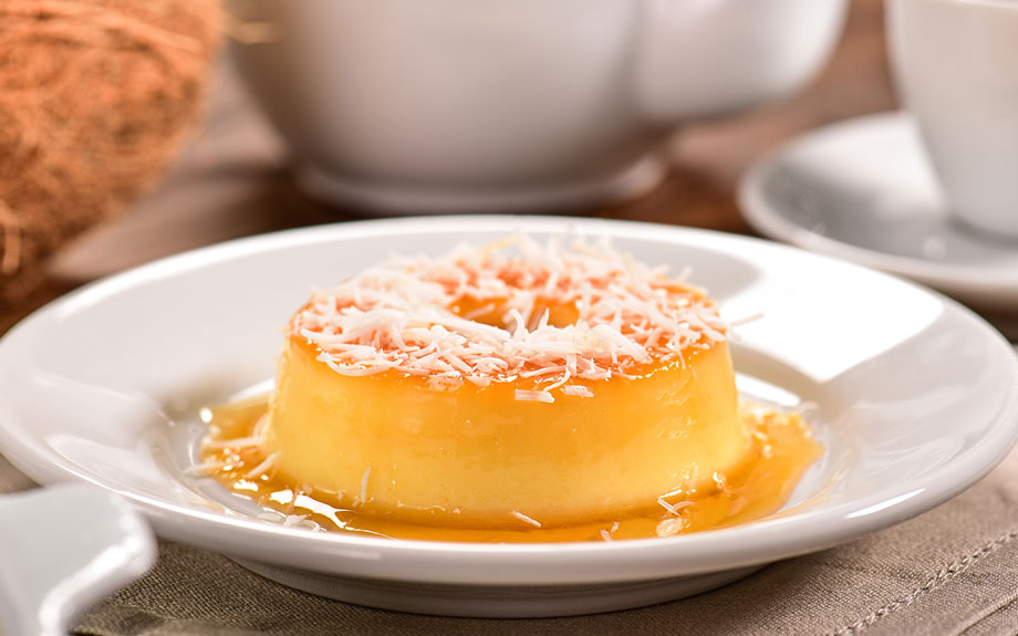 Flan con Coco y Almendras